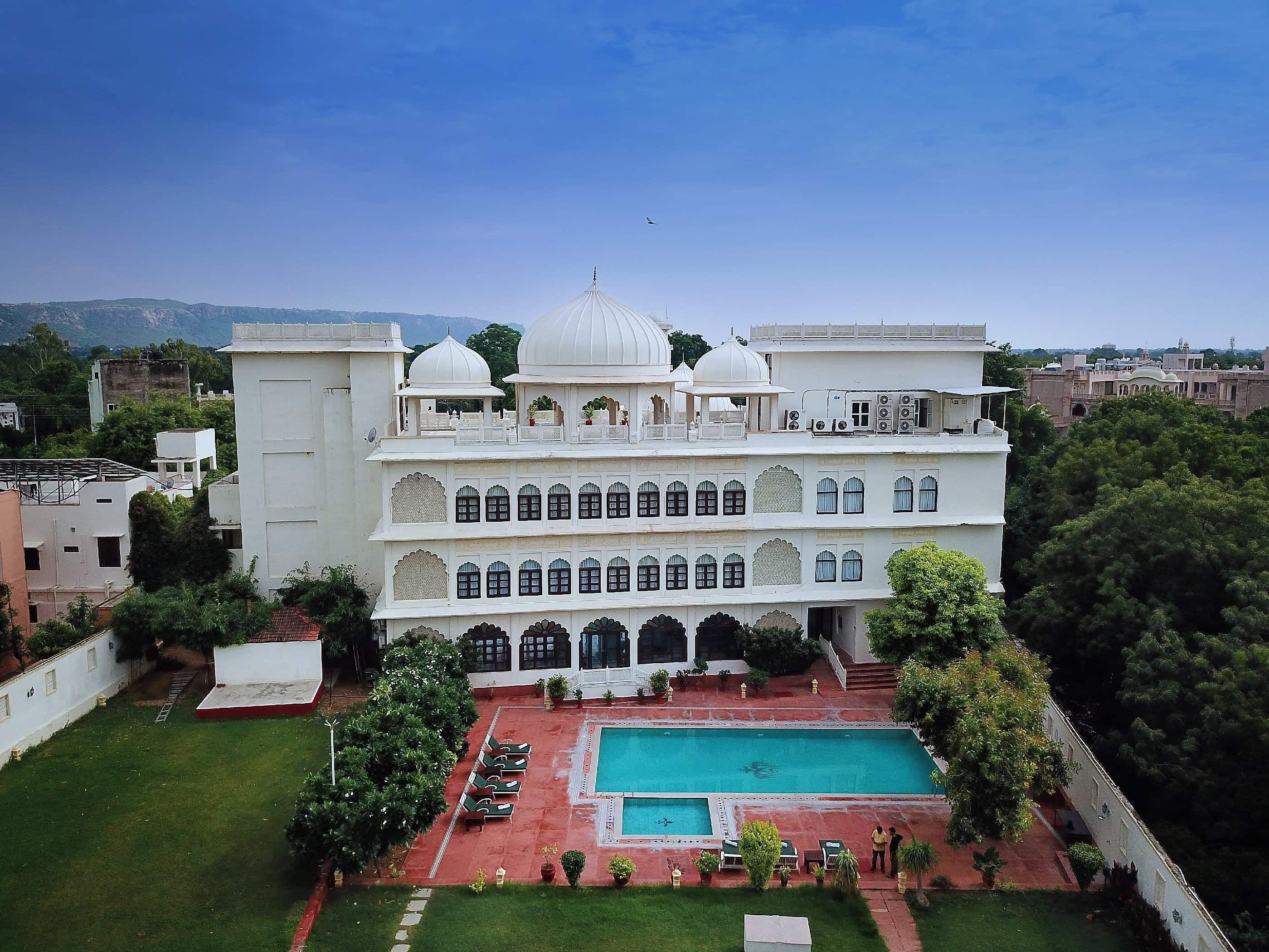 Anuraga Palace, Luxury Resort & Spa thumbnail 2