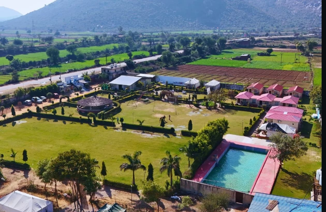 Vanbagh Sariska Resort thumbnail 3